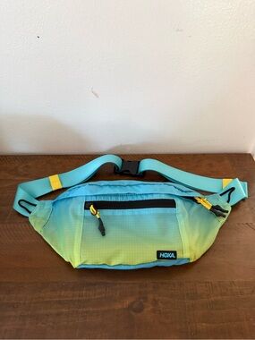 New - HOKA Waist Pack Belt Bag Gradient Blue Green Adjustable Running Fanny Pack
